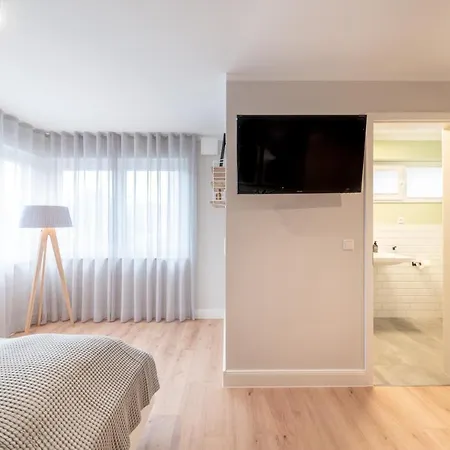 Aparthotel The Woodmans Airport Boardinghouse 3*